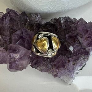 Brighton, Gold hearts bead